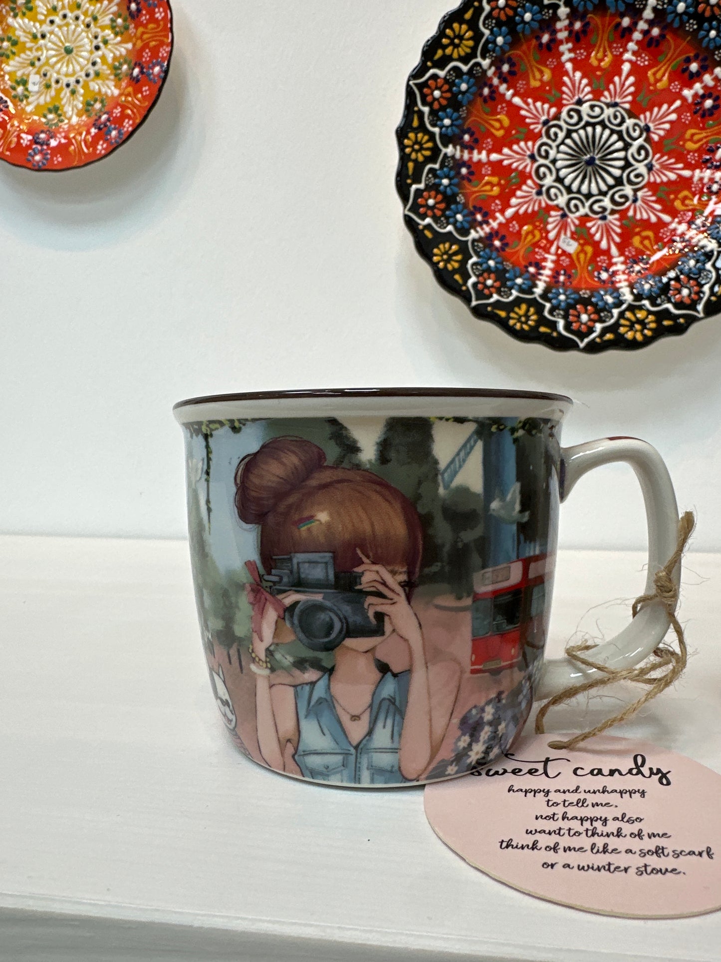Taza chica cámara