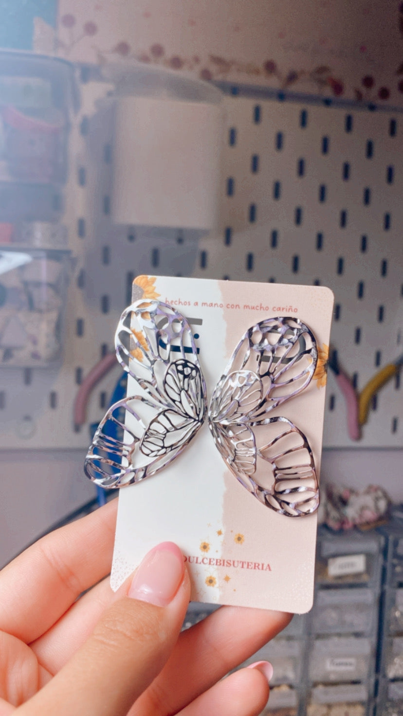 Pendientes butterfly plateados