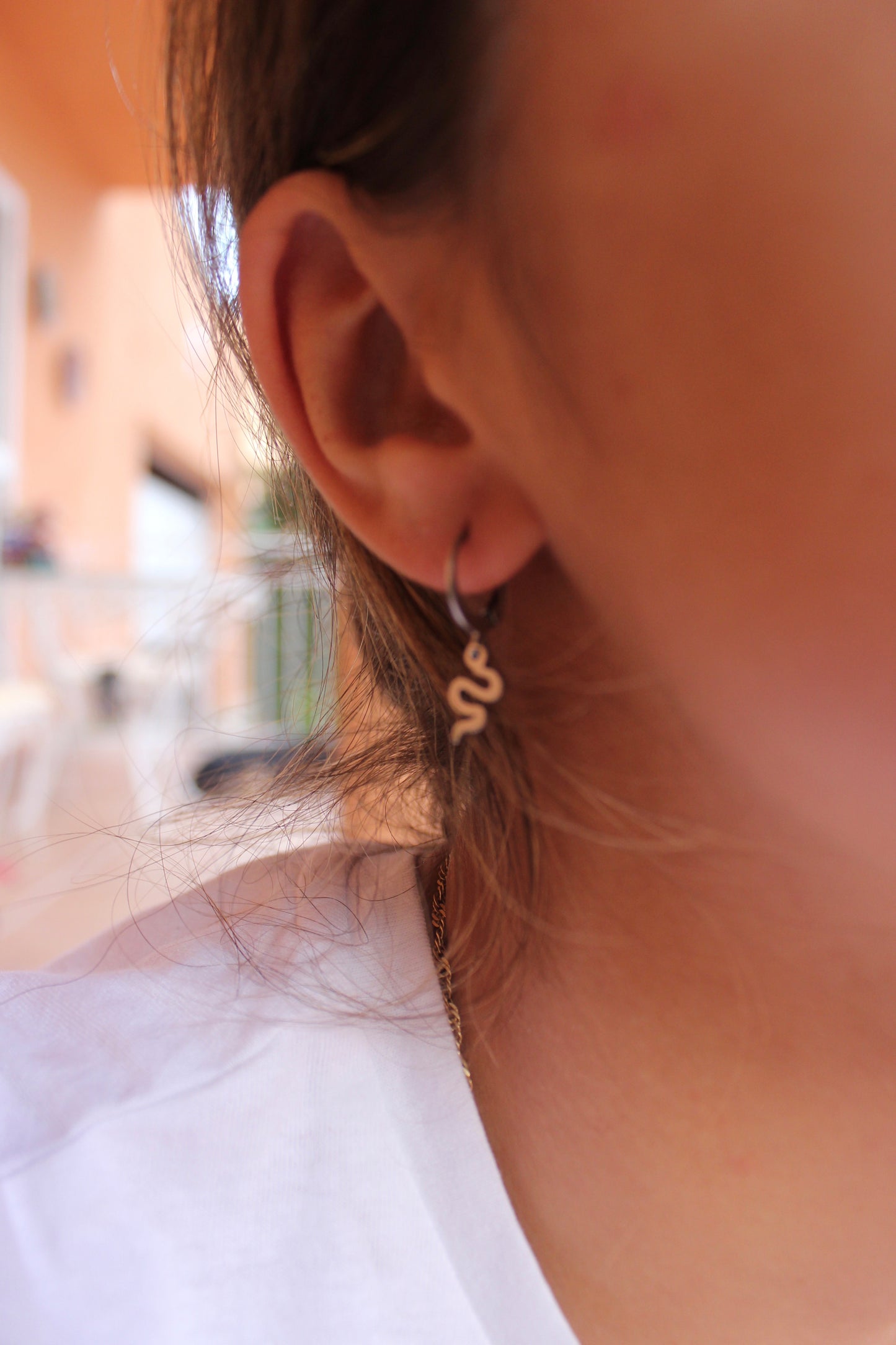 Pendientes serpientes minis plateados