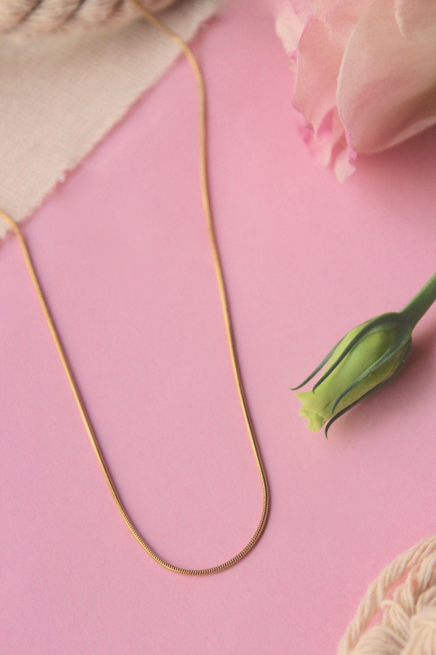 Cadena finita dorada