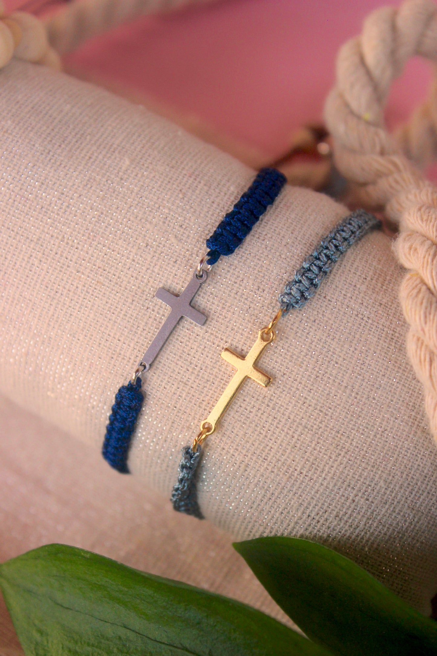 Pulseras cruces acero