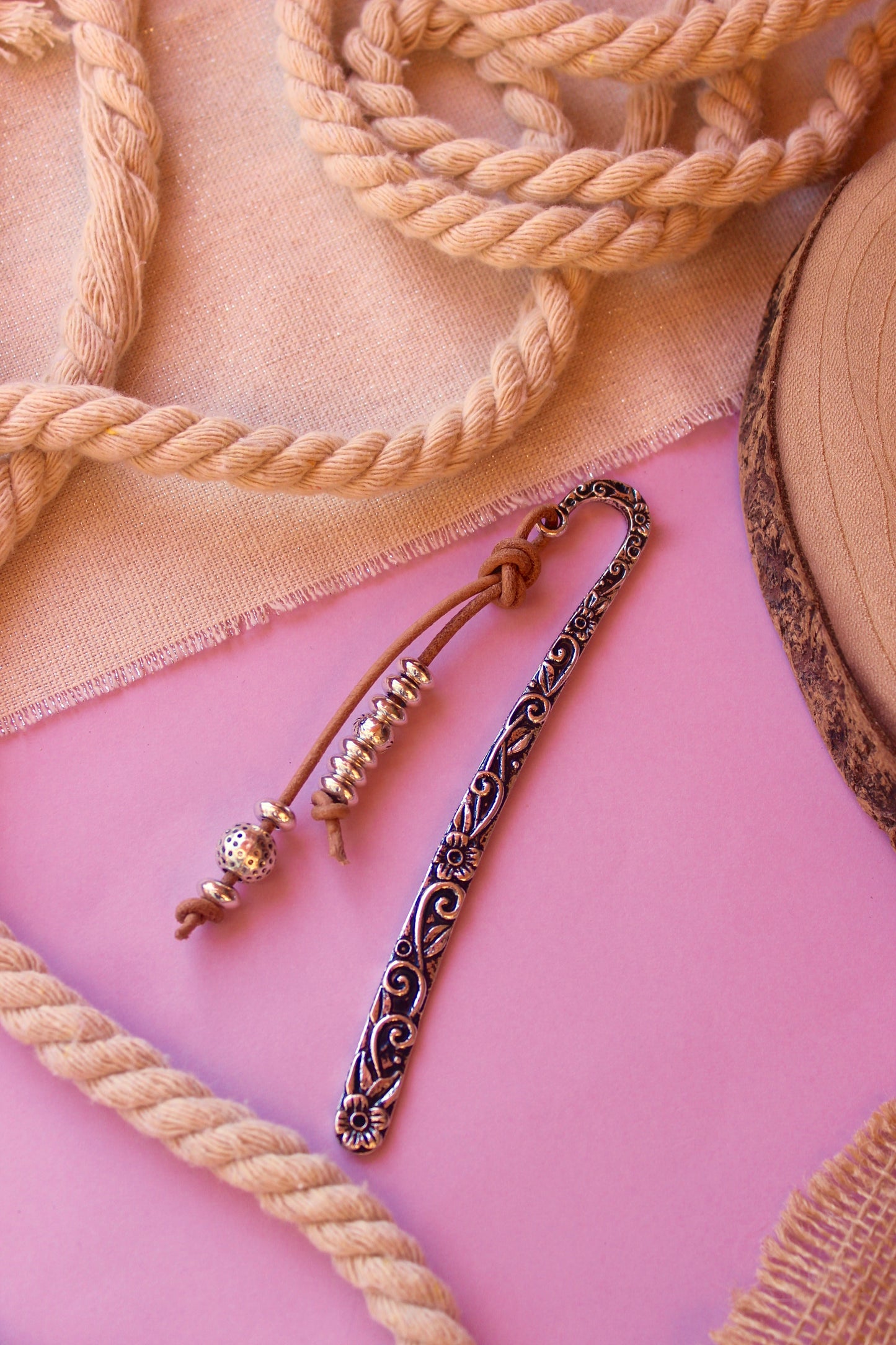 Marca páginas de cuero