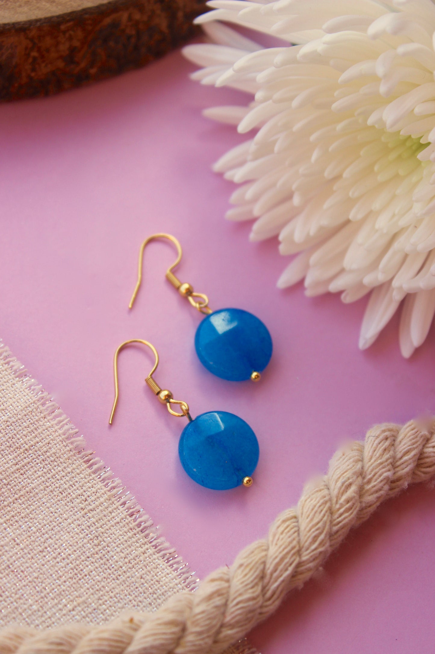 Pendientes deep blue dorados