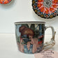 Taza chica cámara