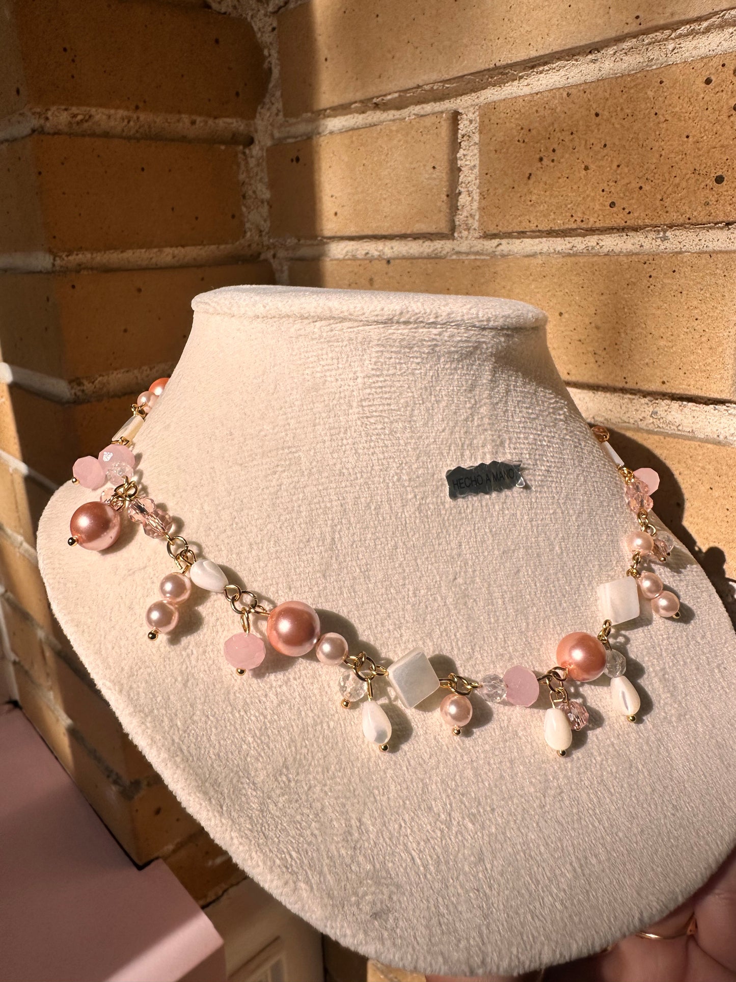 Collar sexteen dorado rosa