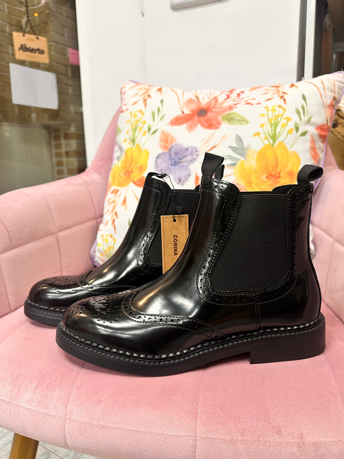 Botines negros clásicos